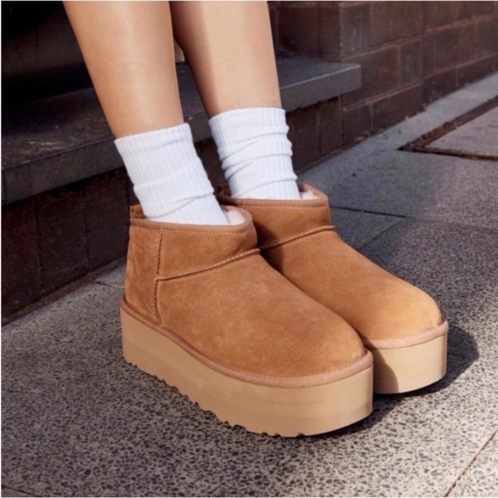 NEW UGG Classic Ultra Mini Platform Chestnut - Picture 1 of 5